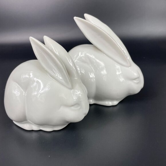 Vintage Toyo Japan Fat Bunny Rabbit White Ceramic Figurines Set Of 2 Easter Deco